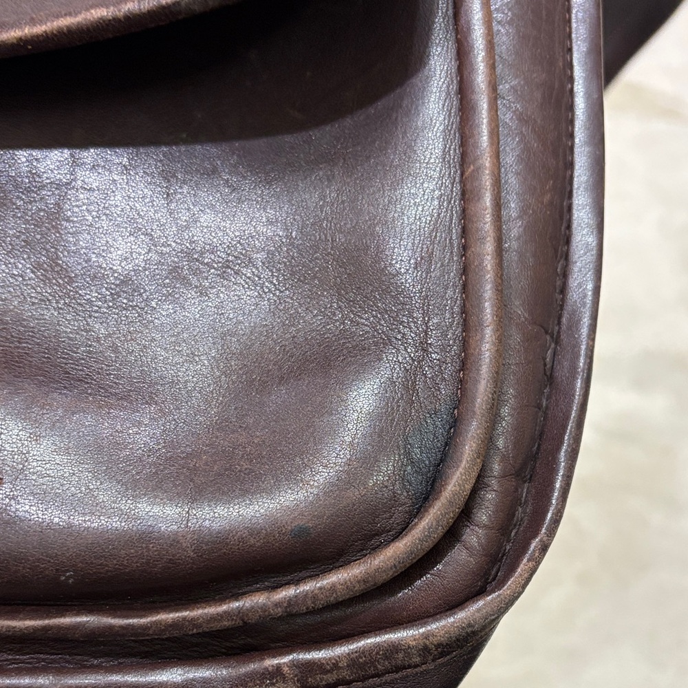 Green Fields: Classic Brown Leather Crossbody Bag - image 4